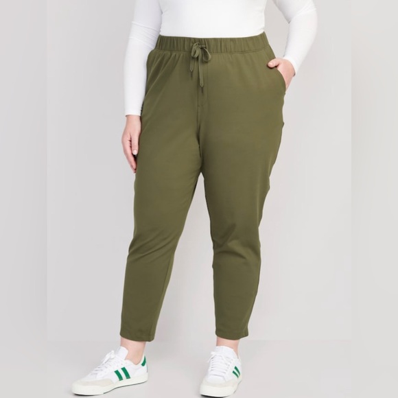 NWT! Arboretum Green High-Waisted Powersoft Coze Edition Slim Taper Pants 🌸 - Picture 5 of 6